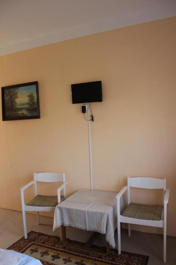 Patkos Motel Tiszafured Exterior photo